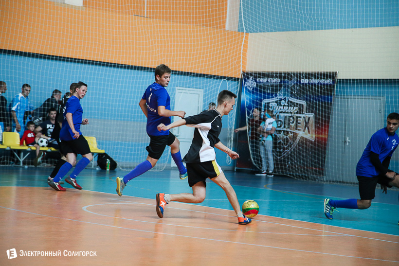 турнир четырех