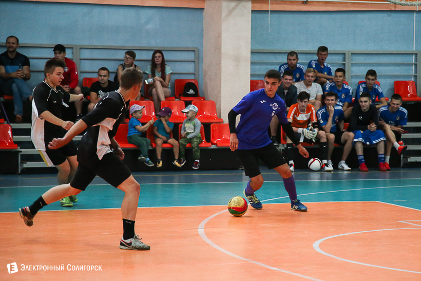 турнир четырех