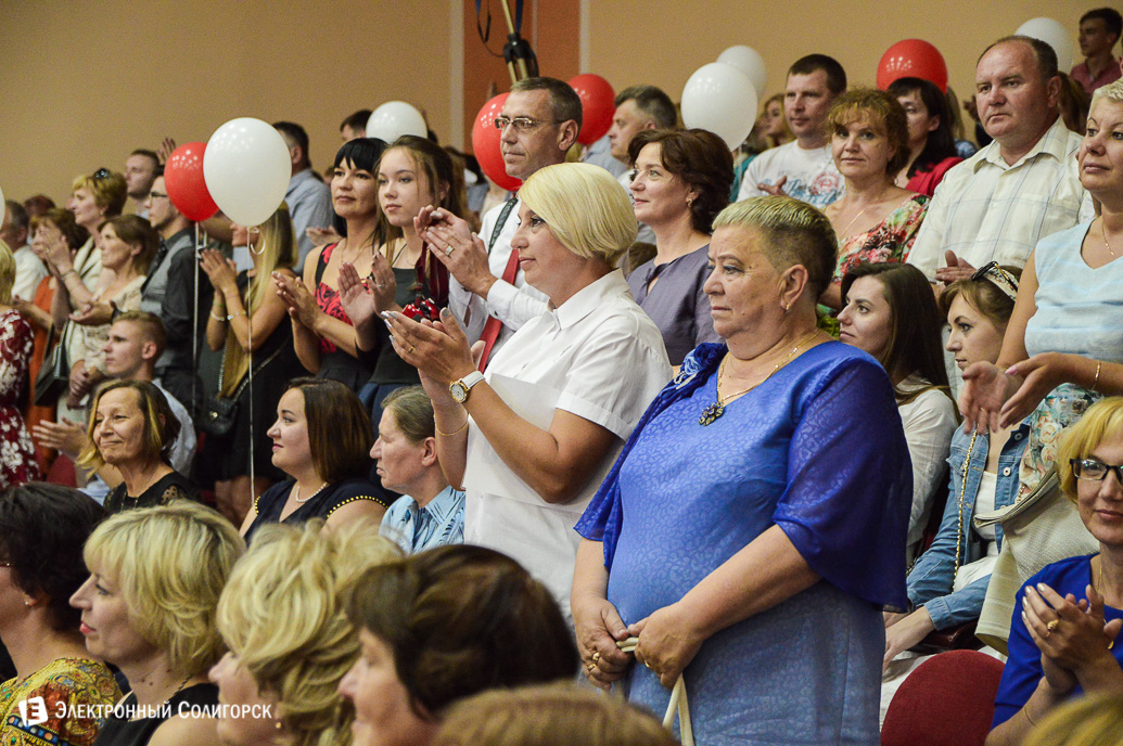 выпускной 2018 СШ 10 Солигорск