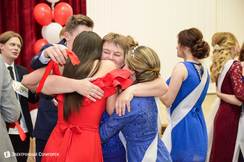 выпускной 2018 СШ 10 Солигорск