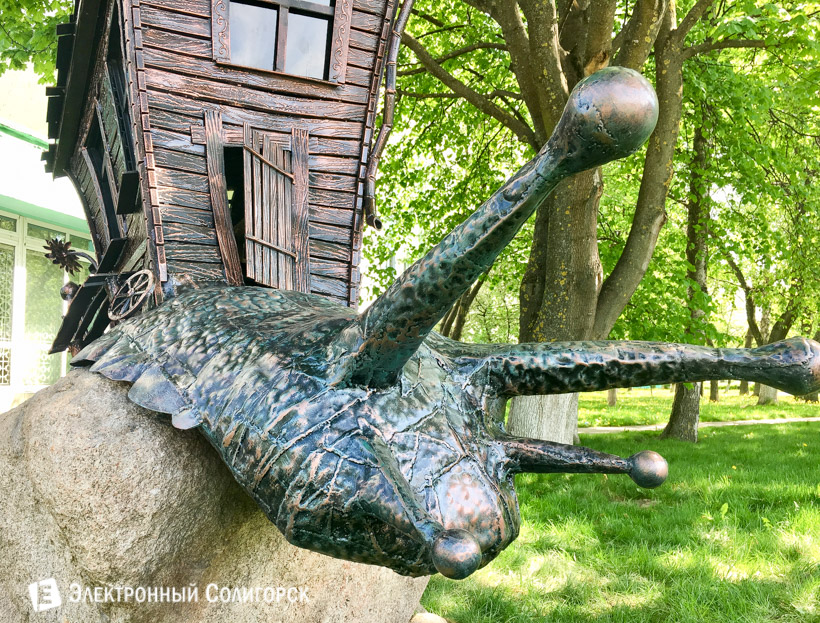 арт-объект улитка Солигорск