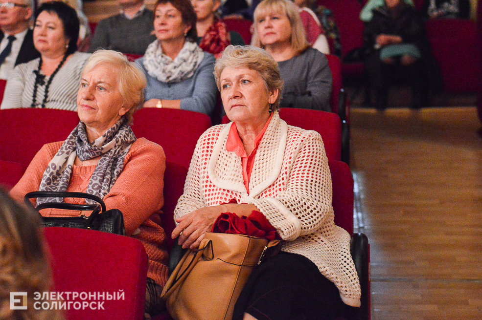 100 лет комсомолу