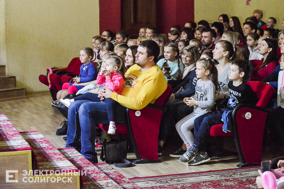 театр кошек