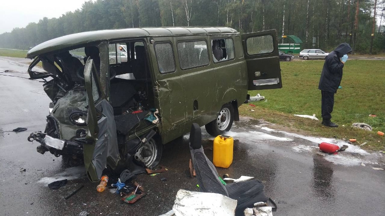 Солигорск дтп рено лагуна вазик Дубеи