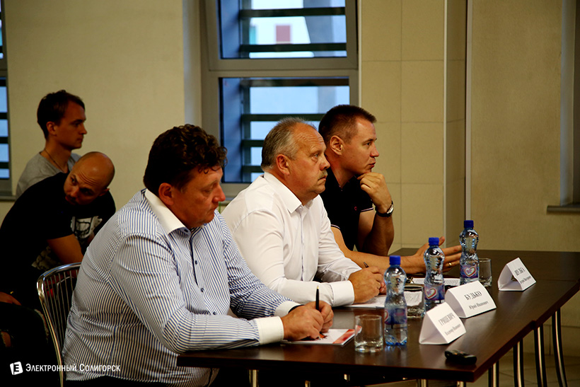 хк шахтер встреча с болельщиками