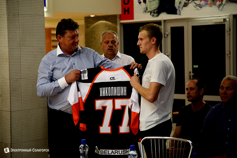 хк шахтер николишин