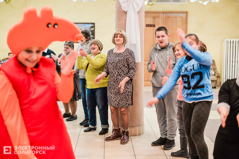 елка для инвалидов