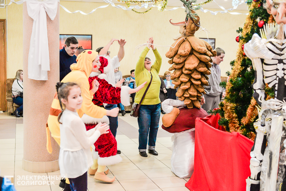 елка для инвалидов