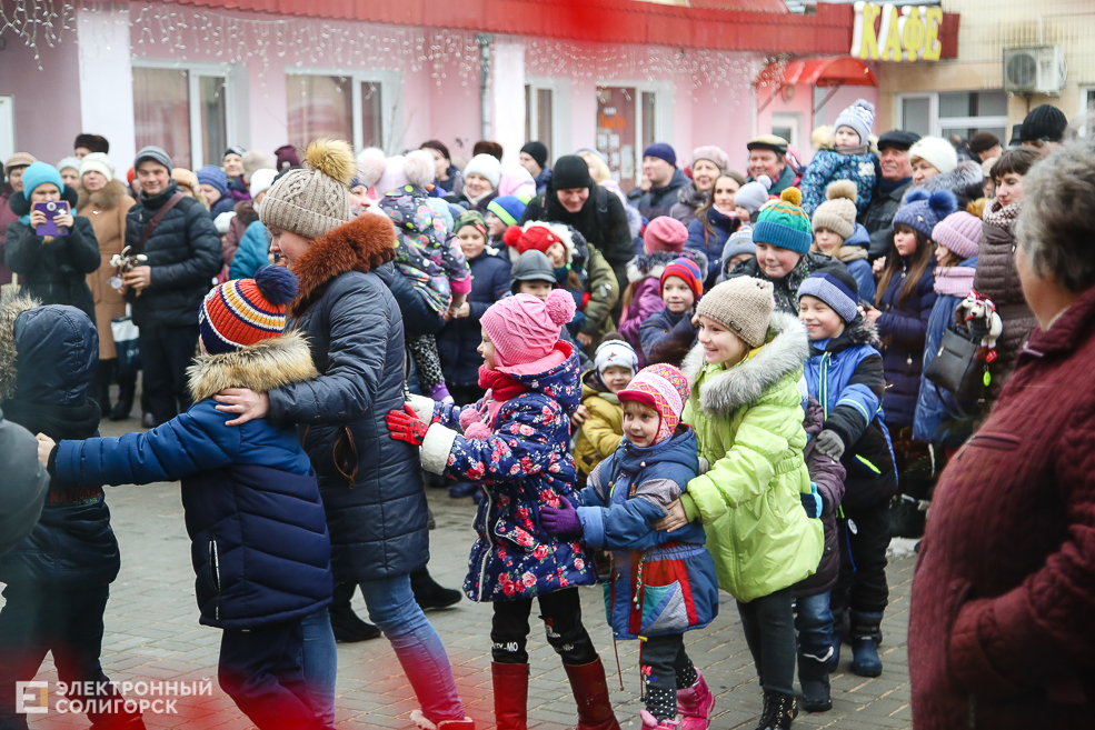 супермаркет радуга старобин
