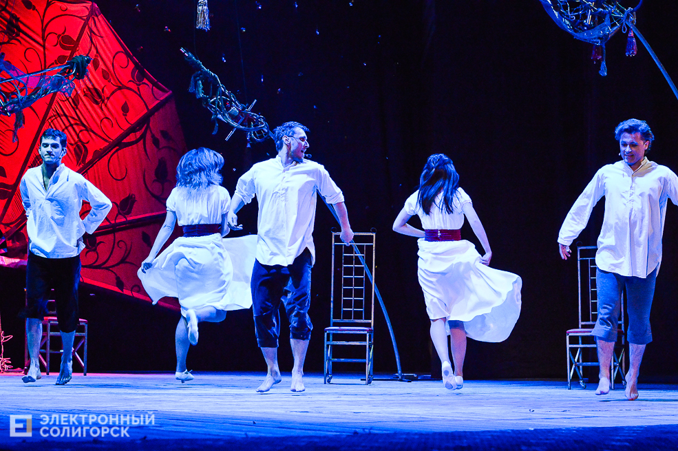 собака на сене