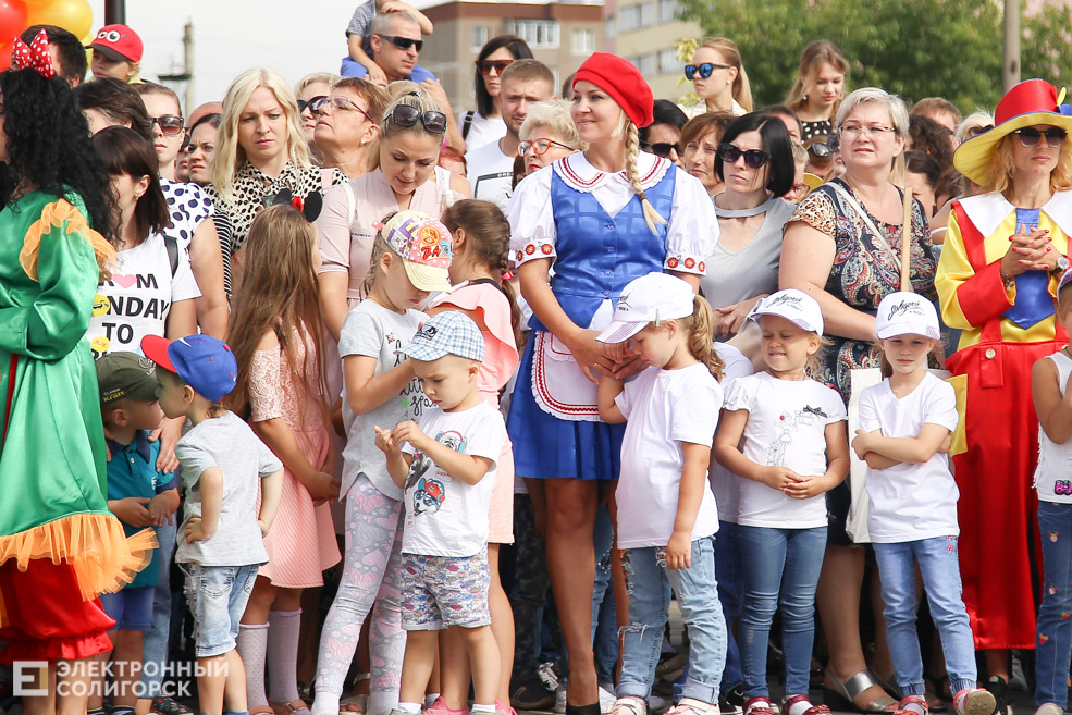 сквер семьи любви и верности солигорск открытие