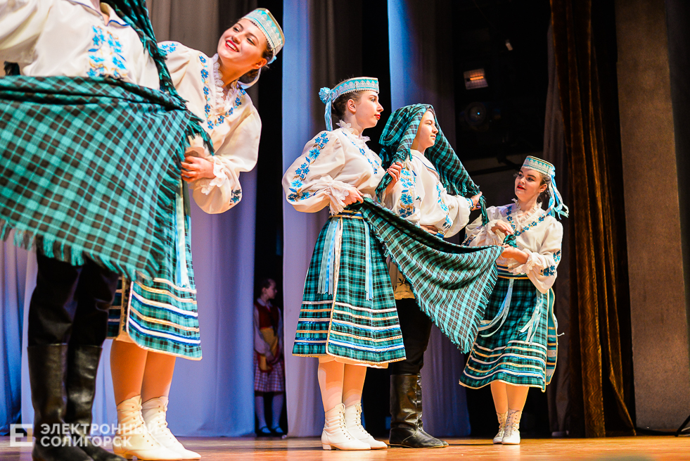 танцующая весна