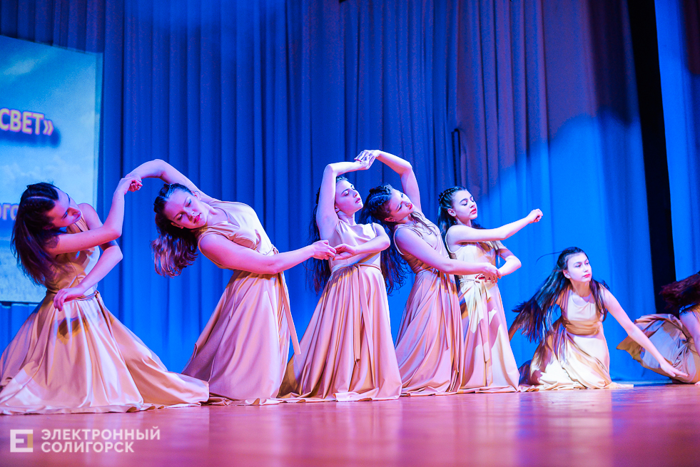 танцующая весна