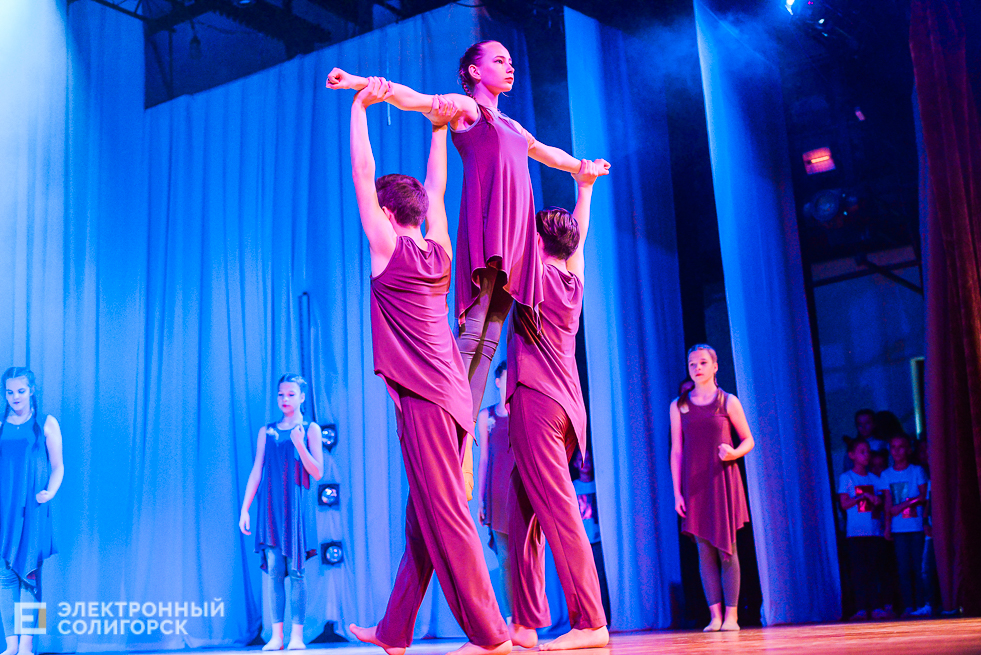 танцующая весна