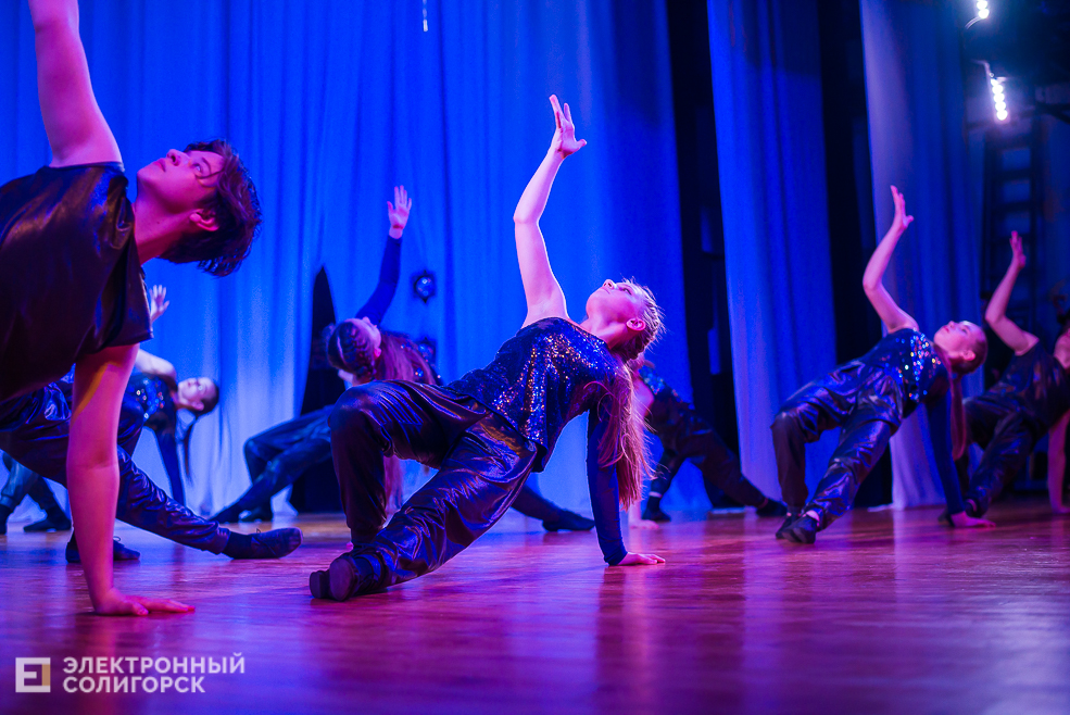 танцующая весна