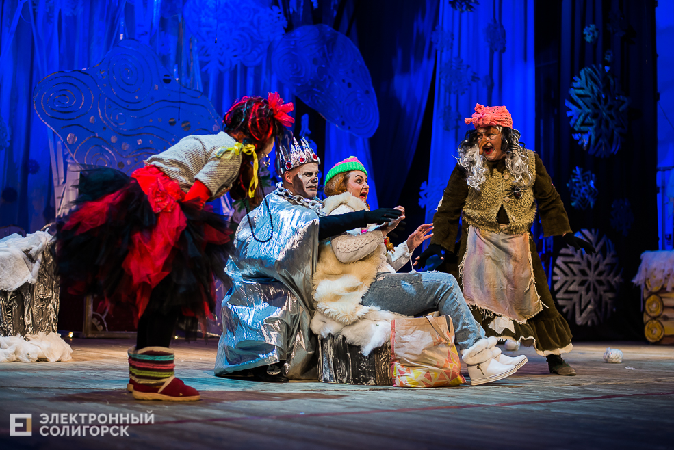 новогодний спектакль