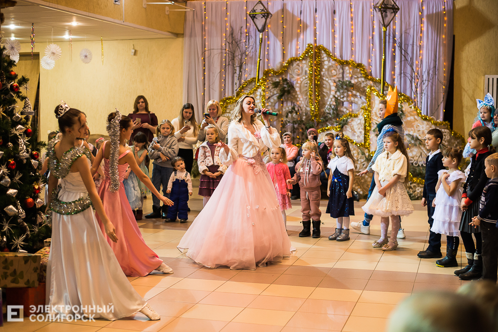 новогодний спектакль