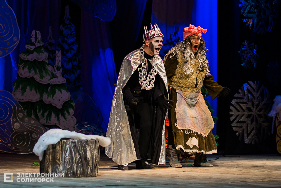 новогодний спектакль