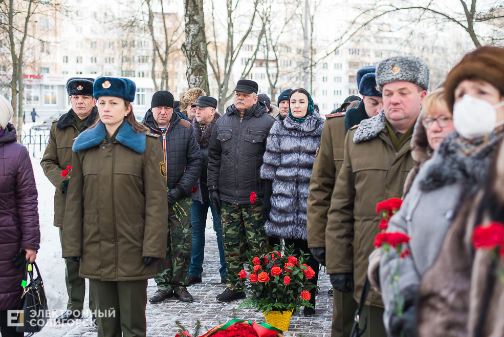 митинг памяти афганцев