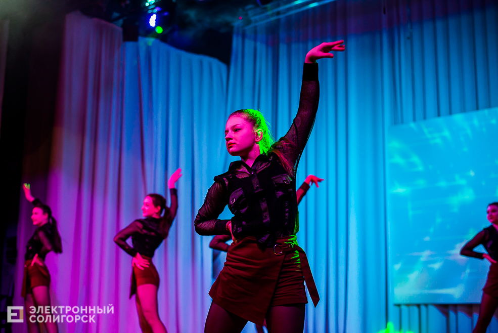 танцующая весна