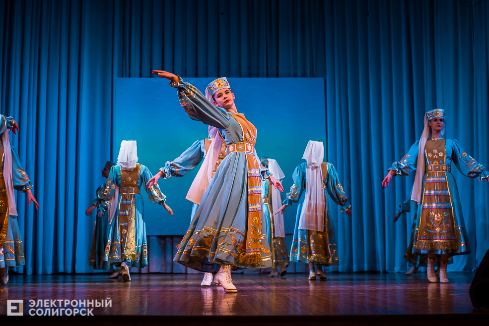 танцующая весна