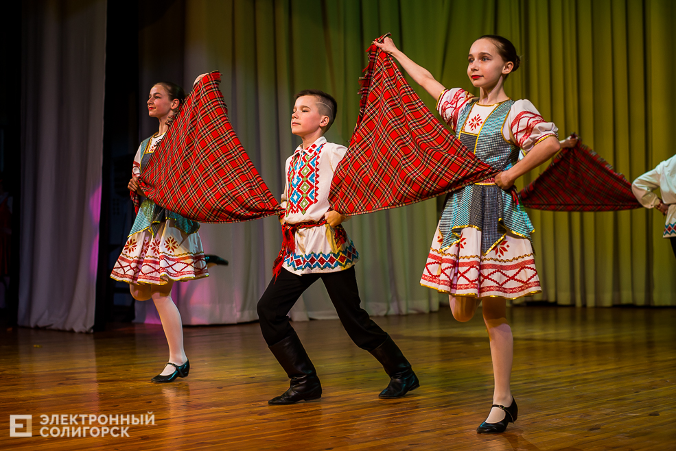 танцующая весна