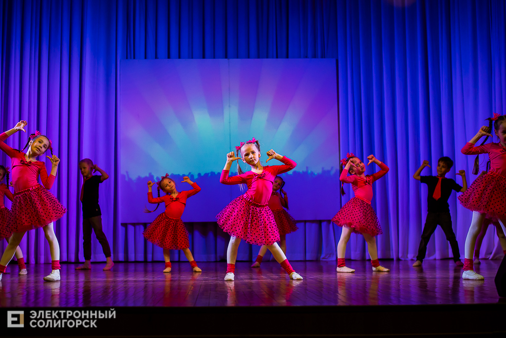 танцующая весна