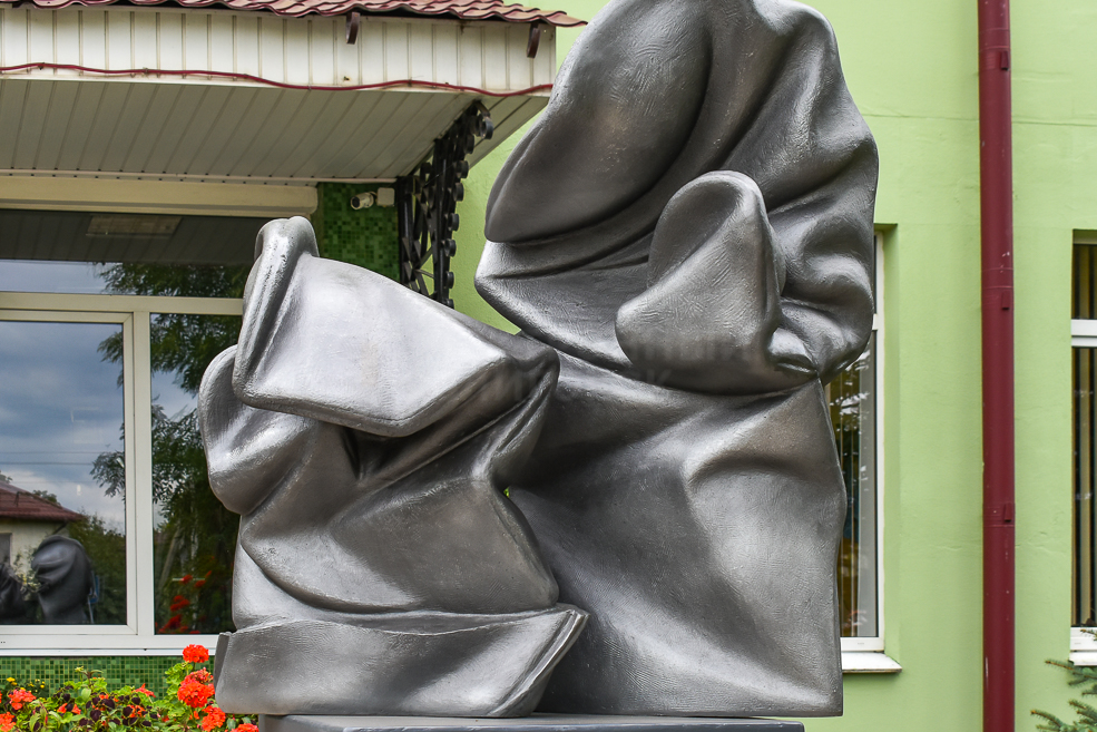 Скульптура Спецовки в Солигорске