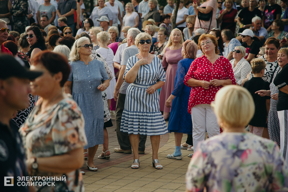 танцы в парке