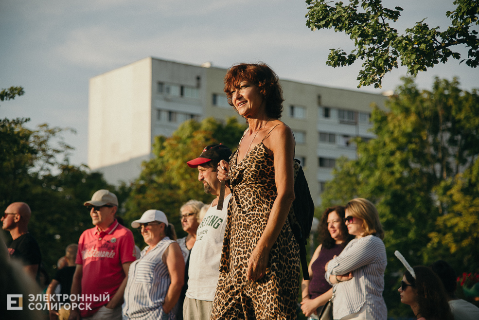 танцы в парке