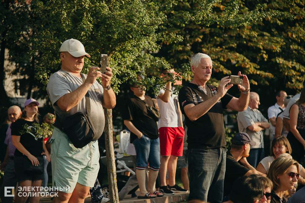 танцы в парке