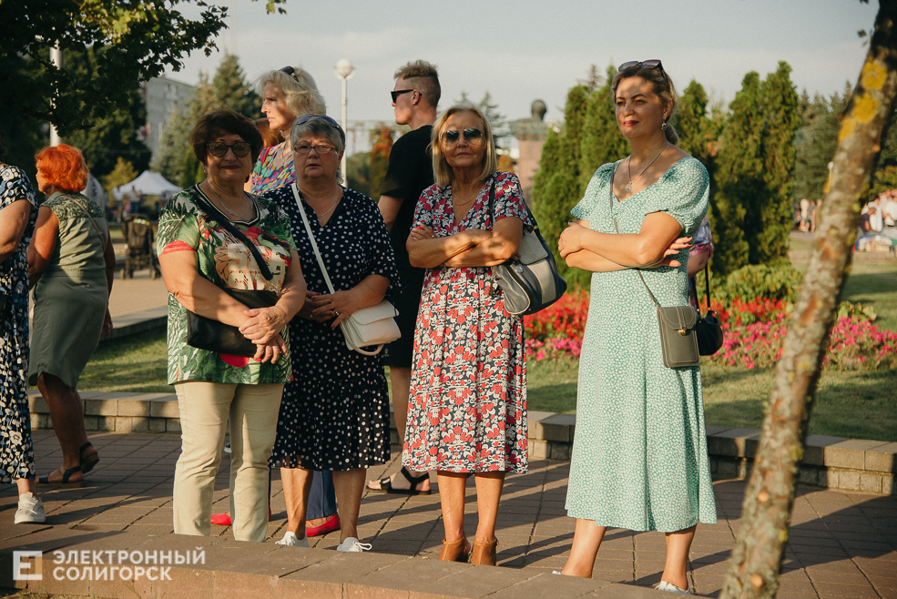 танцы в парке