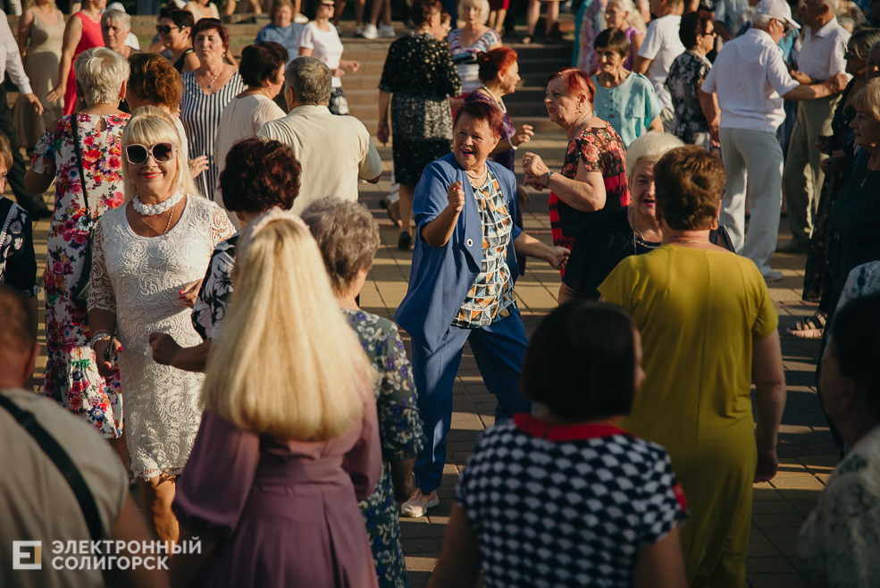 танцы в парке