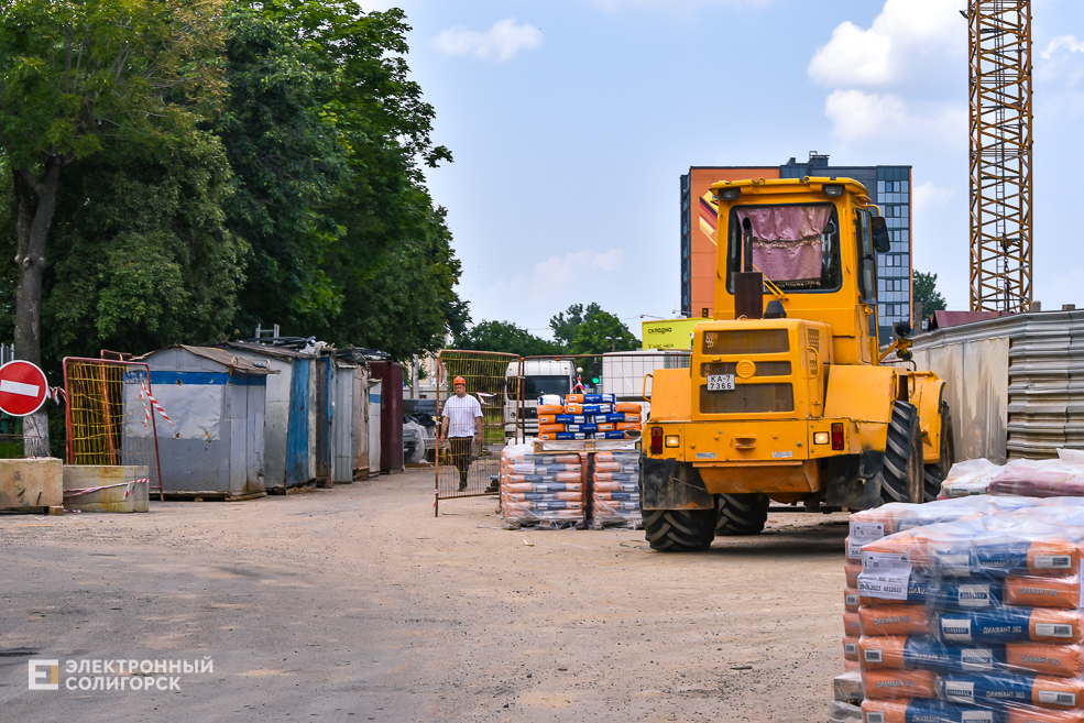 Дорожные работы на улице Горького в Солигорске
