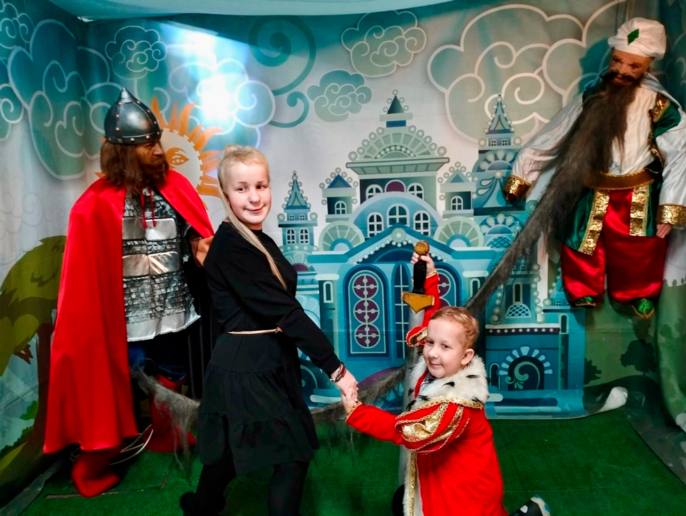 выставка восковых фигур в Солигорске