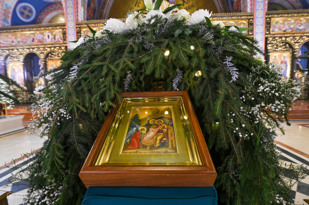 Вечерняя литургия в кафедральном соборе Солигорска