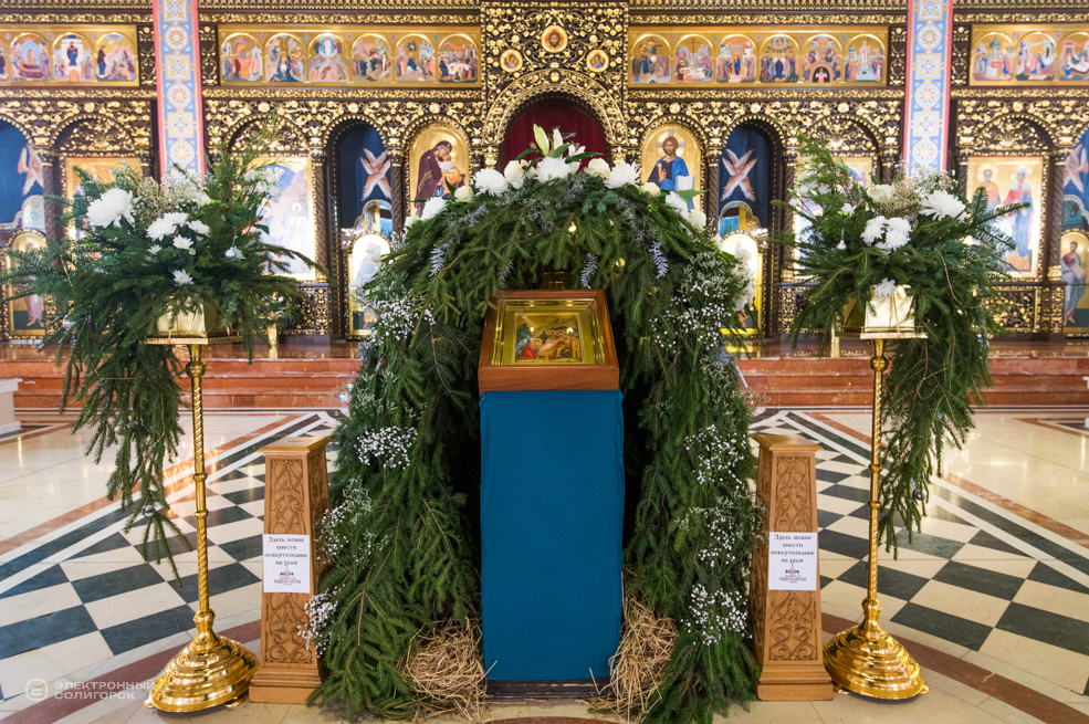 Вечерняя литургия в кафедральном соборе Солигорска