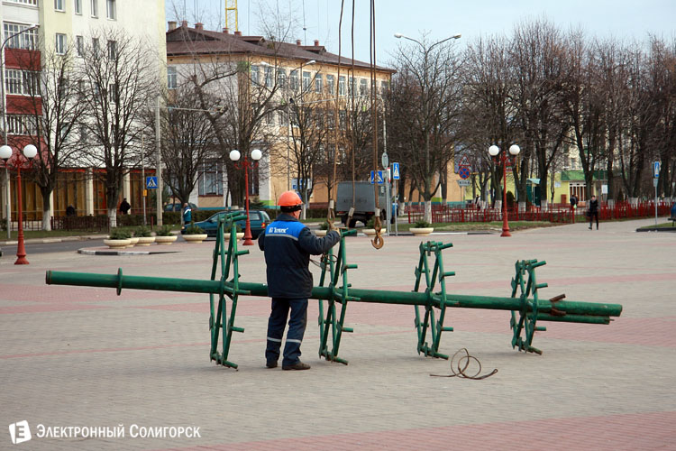 новогодняя елка Солигорск