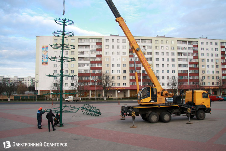 новогодняя елка Солигорск